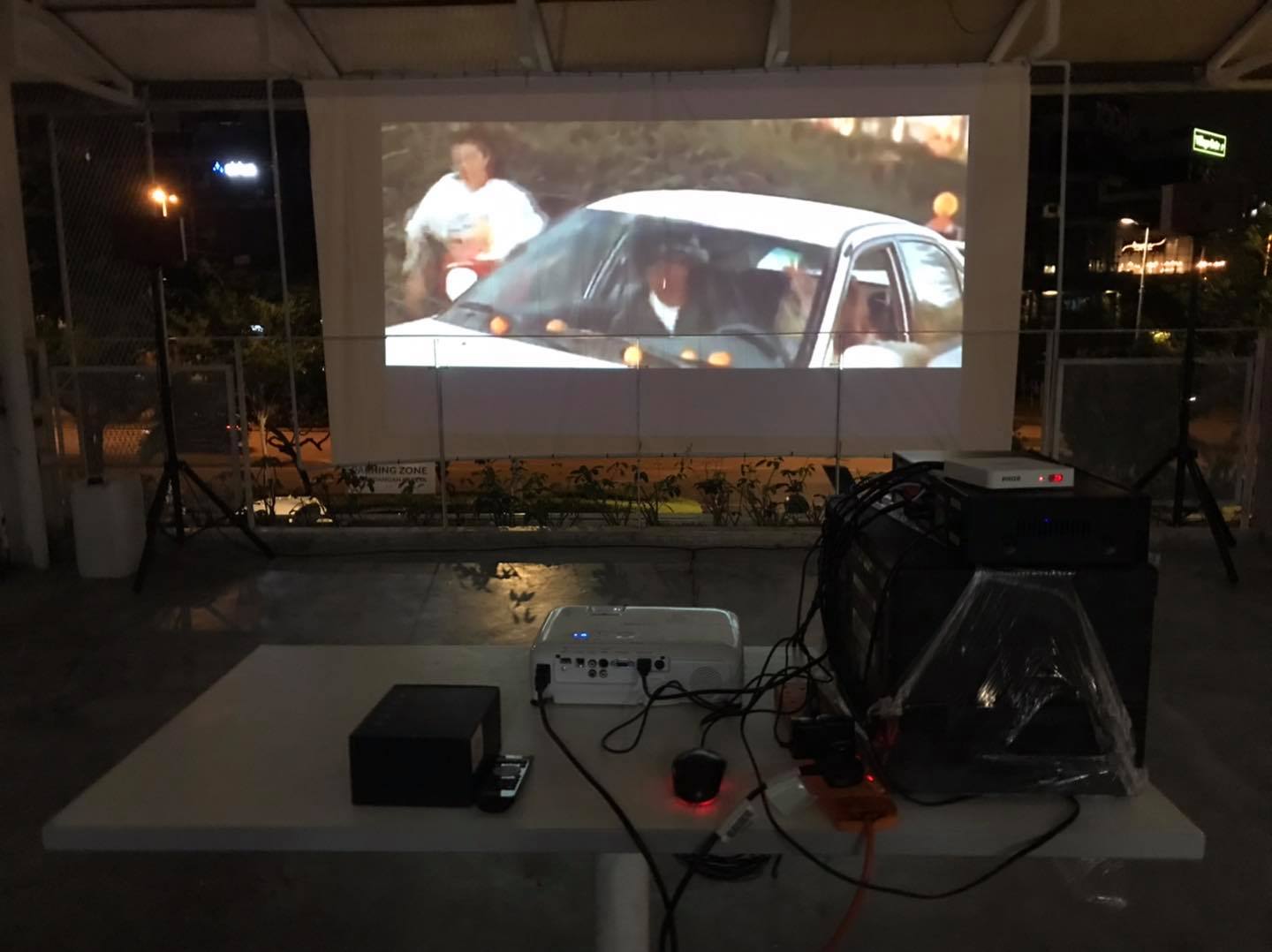 drive-in dining