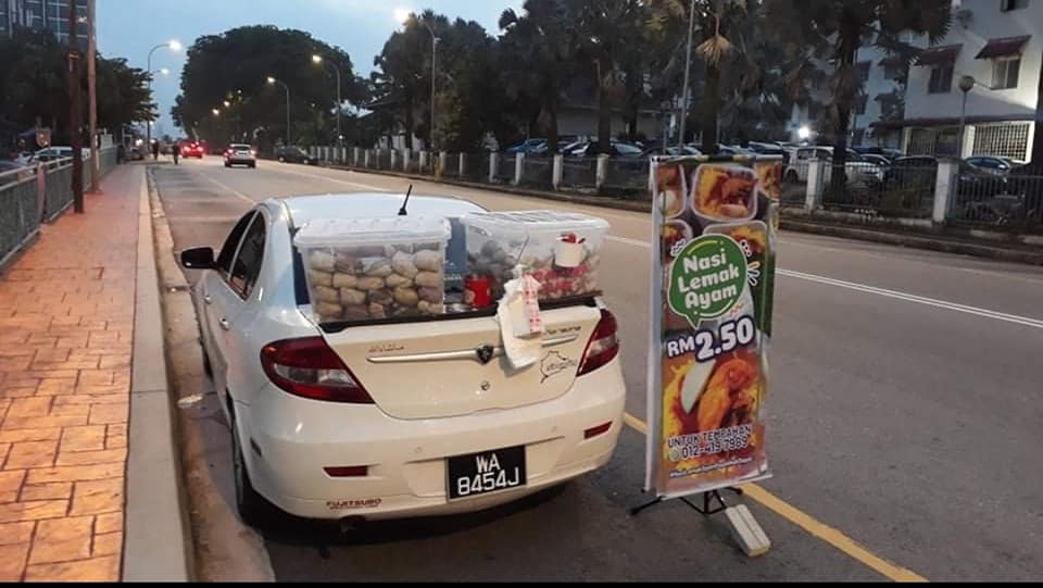 nasi lemak ayam RM2.50