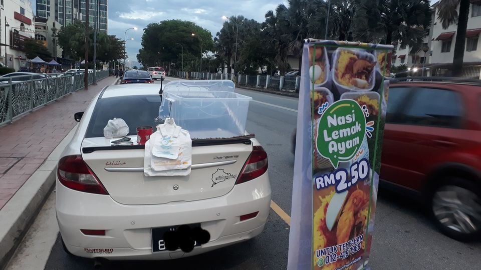 nasi lemak ayam RM2.50
